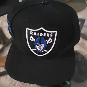 Black Raiders Cap With Blue And White Logo Snapback (710)